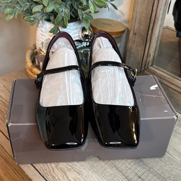 Franco Sarto Tinsley Mary Jane Flats-Black Patent - Picture 3 of 7